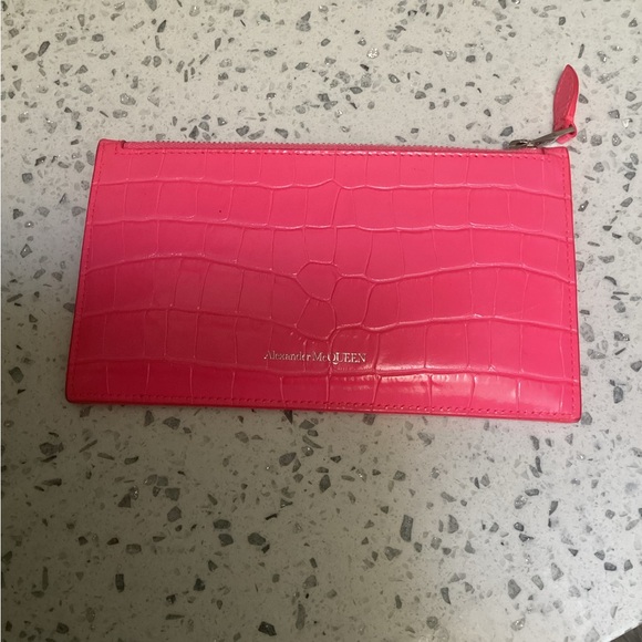 Alexander McQueen Neon Pink women’s wallet card holder authentic zippered - Picture 5 of 7